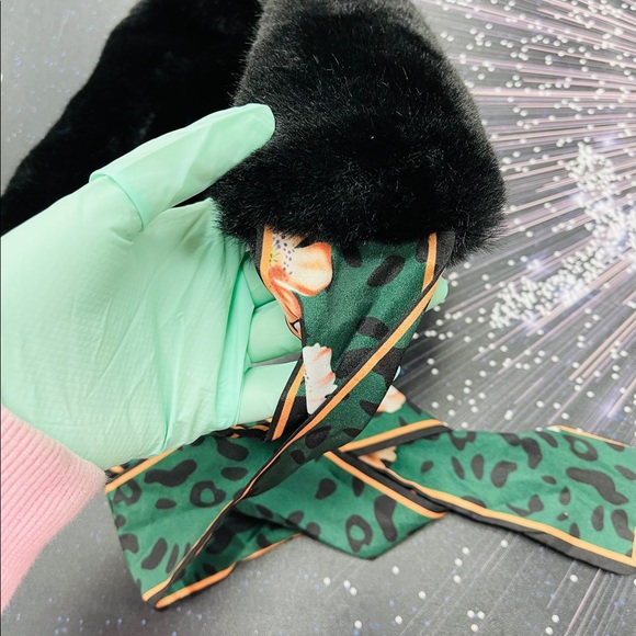 Vintage Style Faux Fur Scarf - Picture 4 of 10